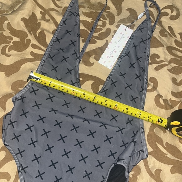 β π€ ββ’ π
 Boutine LA x LoGo Vibes π
β’ π€βπ€ - Picture 4 of 9